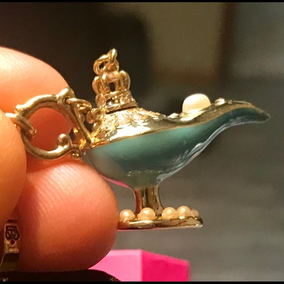 Juicy Couture charm genie lamp 1 stone out - Picture 6 of 7